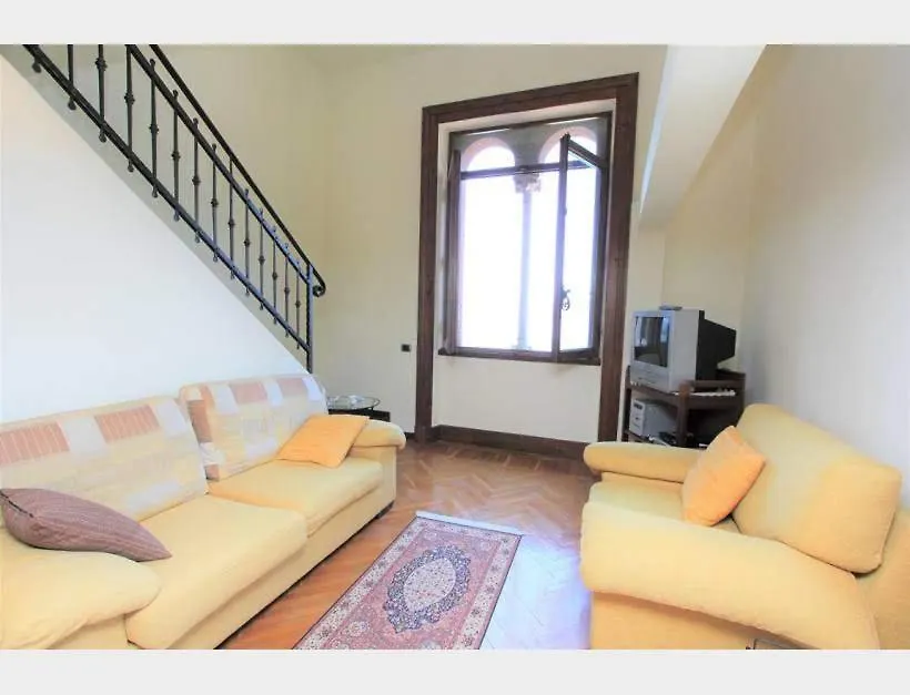 Charming Apartment Lake Front Acquaseria