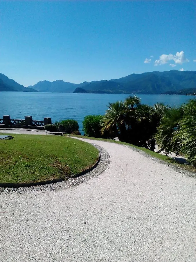 Charming Apartment Lake Front Acquaseria Italy